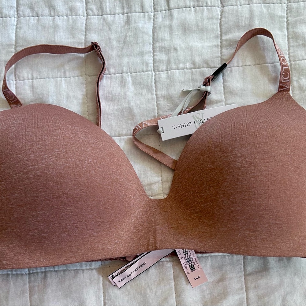 Victoria's Secret T-Shirt Bra in tan